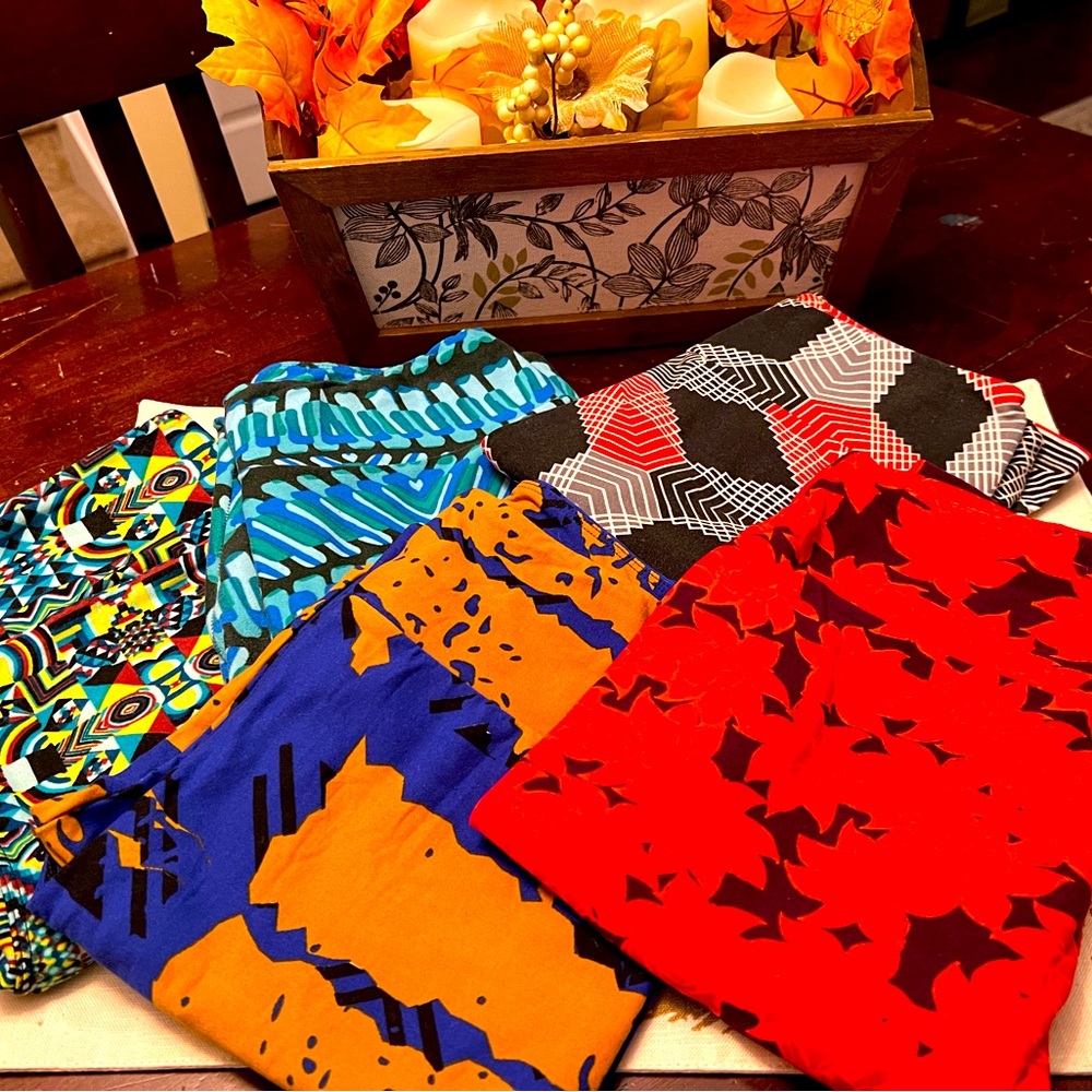 🌟PRISTINE: NWOT - LOT OF 5 LULAROE LEGGINGS, Size: OS, NEVER WORN🌟